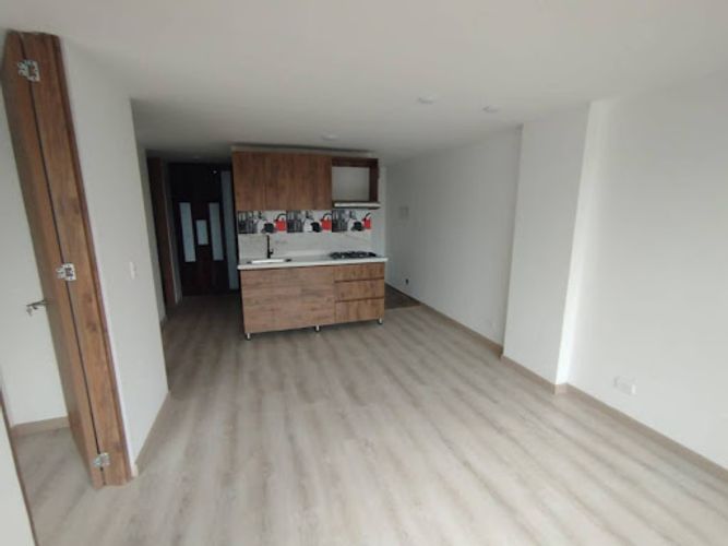 Apartamento de 3 alcobas en venta en Santa Rosita, Bogotá, 60 m² · foto 6 de 15