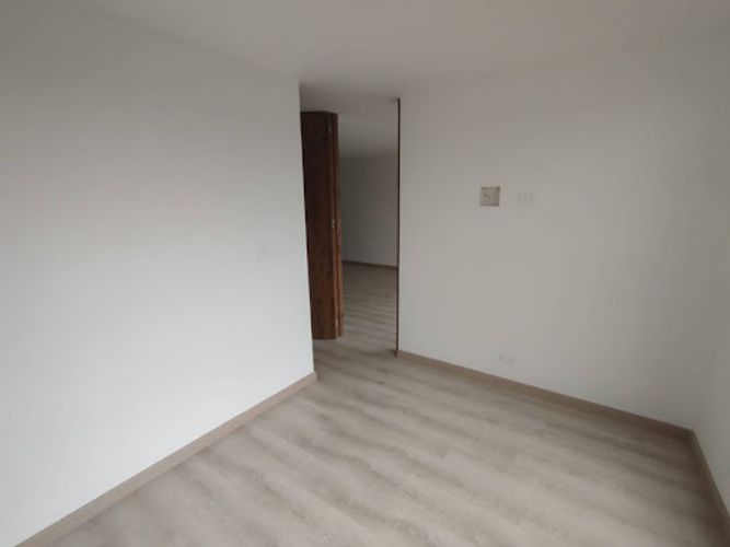 Apartamento de 3 alcobas en venta en Santa Rosita, Bogotá, 60 m² · foto 9 de 15
