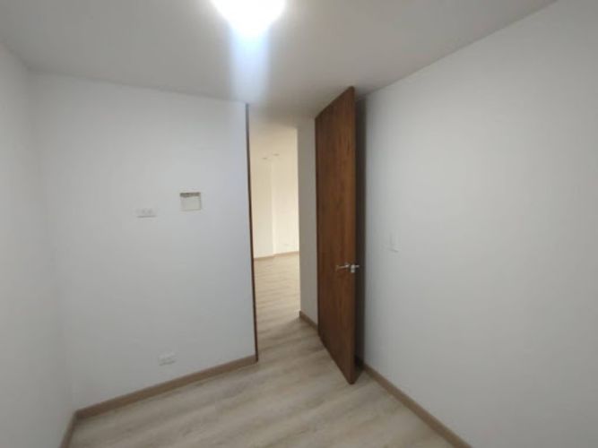 Apartamento de 3 alcobas en venta en Santa Rosita, Bogotá, 60 m² · foto 13 de 15