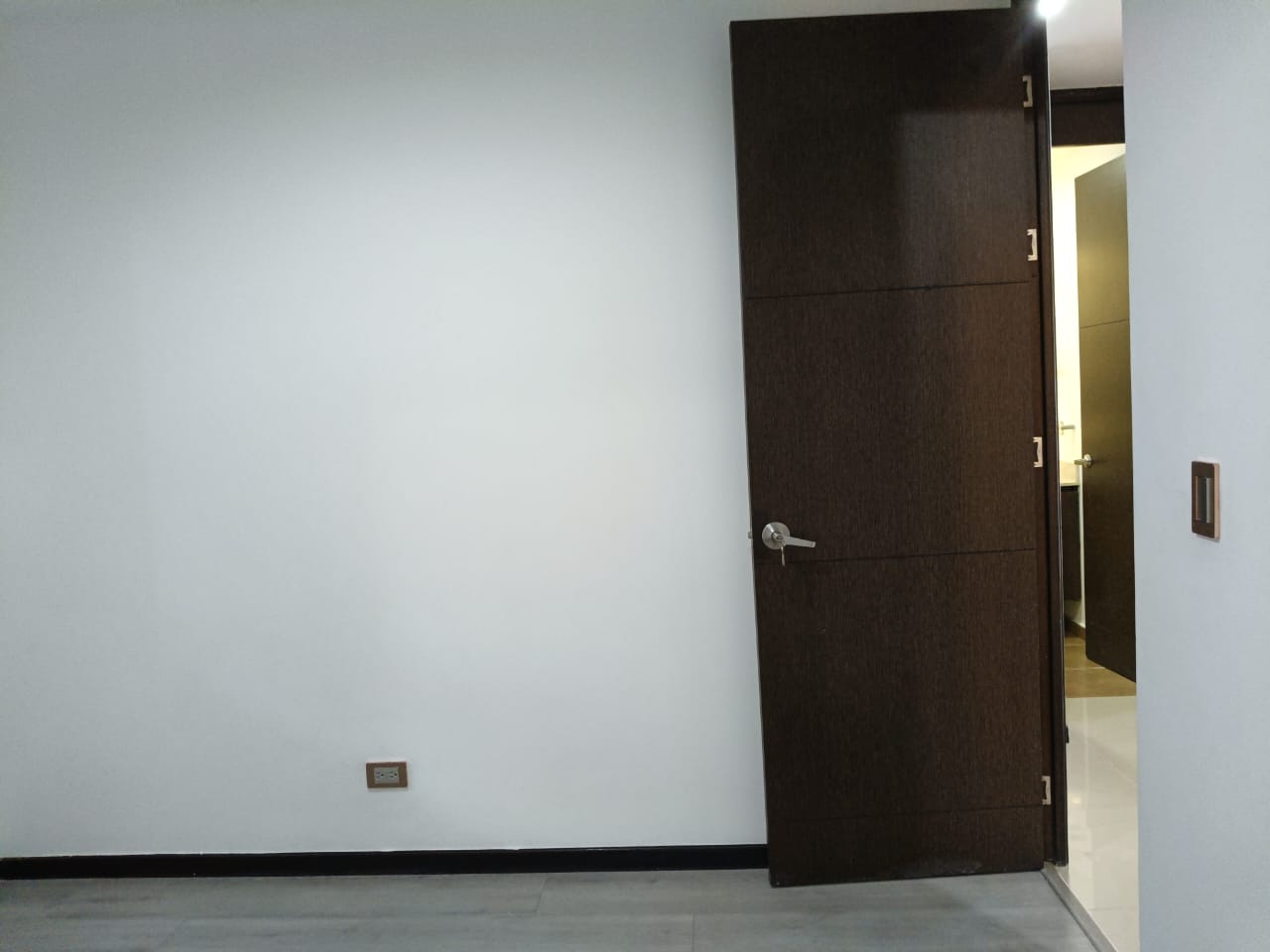 Apartamento en arriendo en Castropol, Medellín · foto 5 de 21