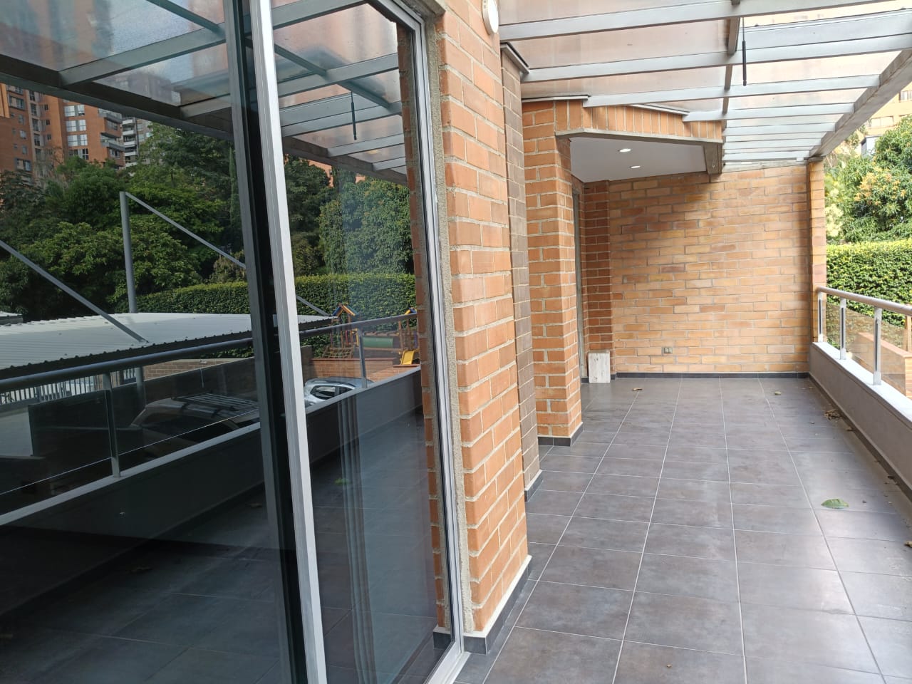 Apartamento en arriendo en Castropol, Medellín · foto 20 de 21