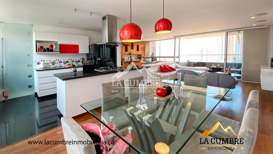 Apartamento de 3 alcobas en arriendo en Castropol, Medellín, 138 m² · foto 4 de 16