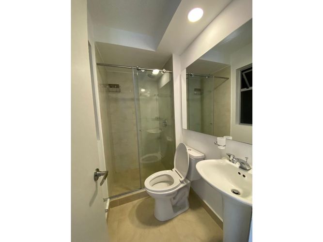 Apartamento de 3 alcobas en venta en Mejia Robledo, Pereira, 74 m² · foto 7 de 8