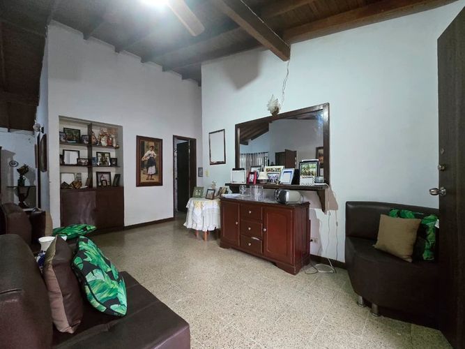 Casa de 8 alcobas en venta en Laureles, Medellín, 603 m² · foto 6 de 15