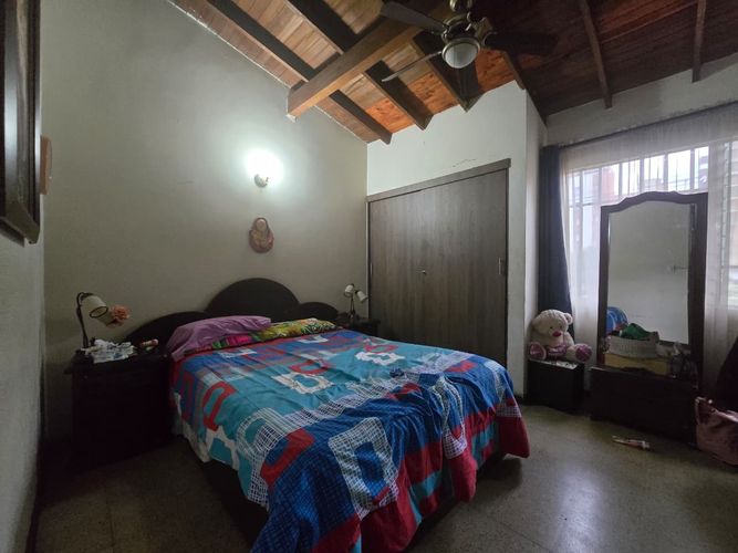 Casa de 8 alcobas en venta en Laureles, Medellín, 603 m² · foto 11 de 15