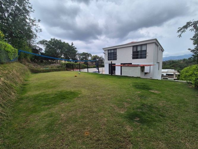 Casa de 4 alcobas en arriendo en Ruitoque, Girón, 611 m² · foto 21 de 22