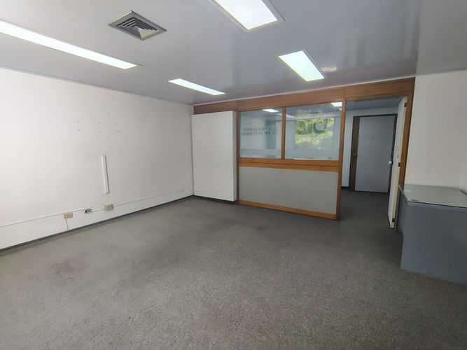 Oficina en arriendo en El Poblado, Medellín, 38 m² · foto 3 de 9