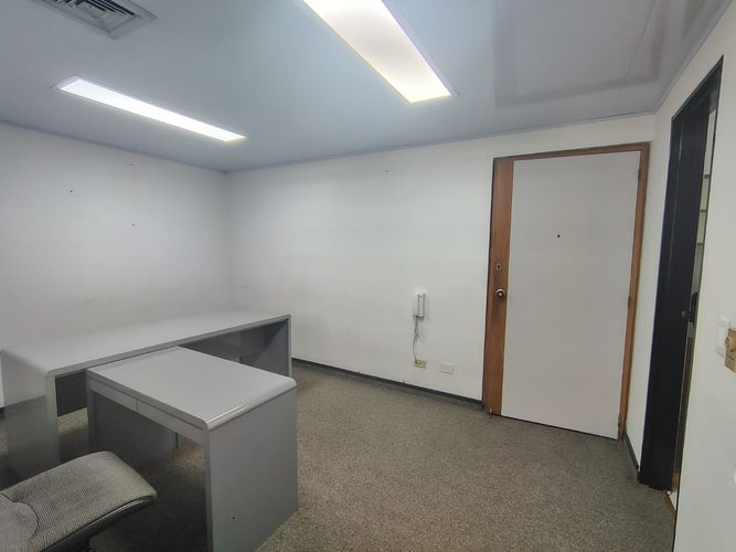 Oficina en arriendo en El Poblado, Medellín, 38 m² · foto 5 de 9
