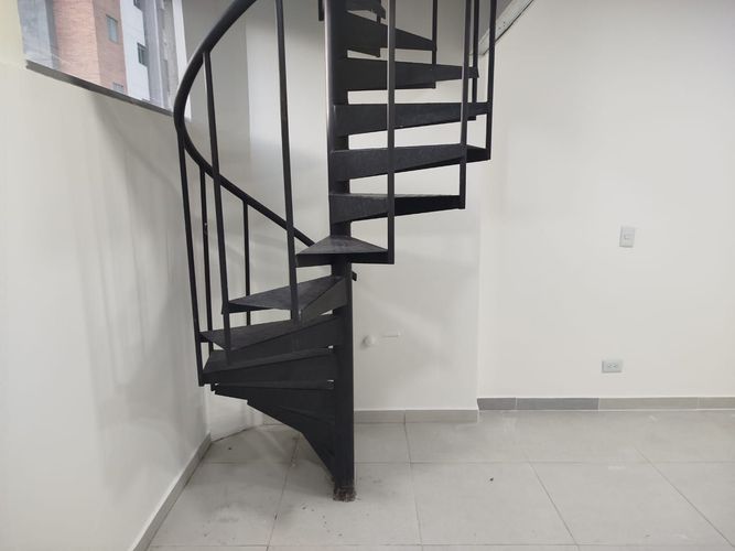 Local en arriendo en El Poblado, Medellín, 50 m² · foto 3 de 7