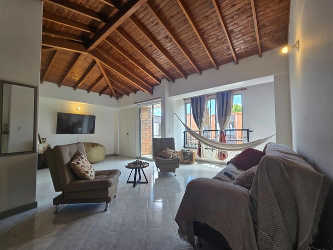 Apartamento de 2 alcobas en venta en Belén, Medellín, 80 m² · foto 3 de 18