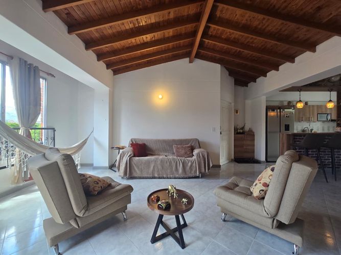 Apartamento de 2 alcobas en venta en Belén, Medellín, 80 m² · foto 2 de 18