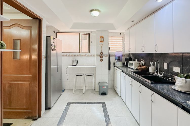 Casa de 5 alcobas en venta en Club De Los Lagartos, Bogotá, 267 m² · foto 7 de 24