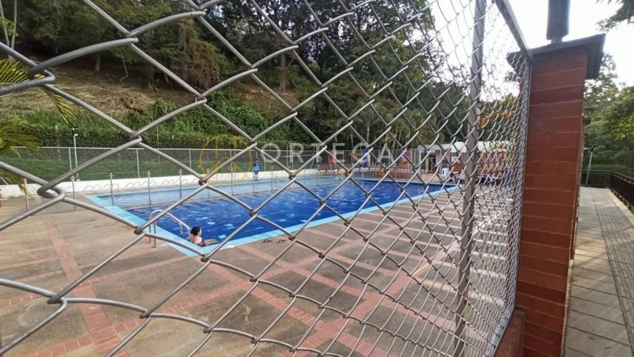 Apartamento de 3 alcobas en venta en El Carmen I, Floridablanca, 115 m² · foto 19 de 21