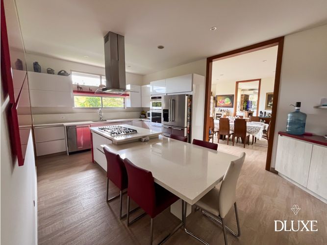Casa de 5 alcobas en venta en Las Palmas, Medellín, 607 m² · foto 8 de 24