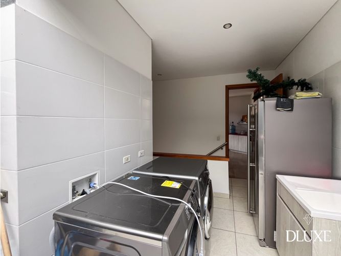 Casa de 5 alcobas en venta en Las Palmas, Medellín, 607 m² · foto 10 de 24