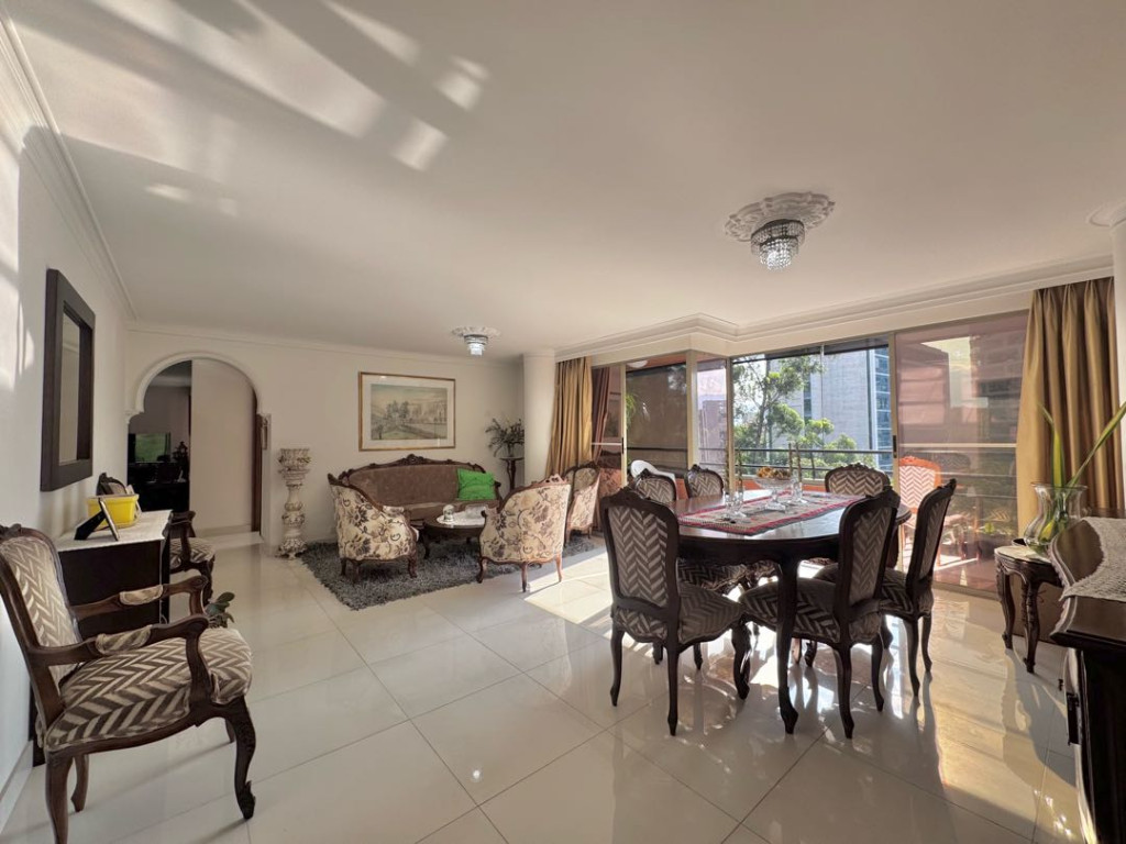 Apartment for sale in El Poblado, Medellín [No disponible] 2