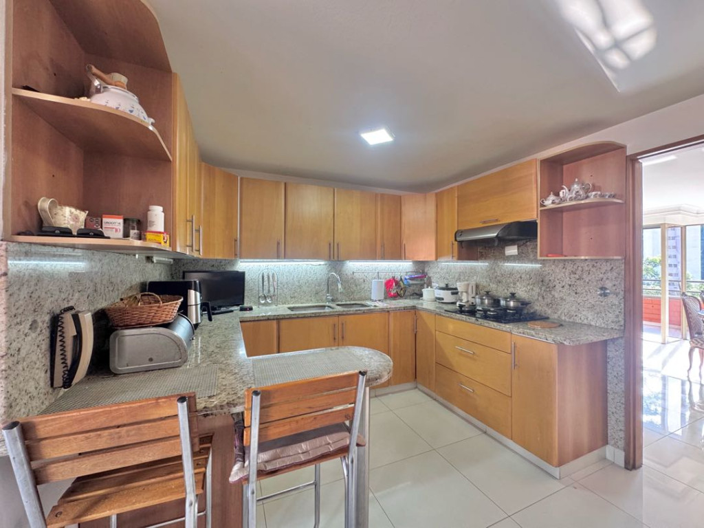 Apartment for sale in El Poblado, Medellín [No disponible] 5