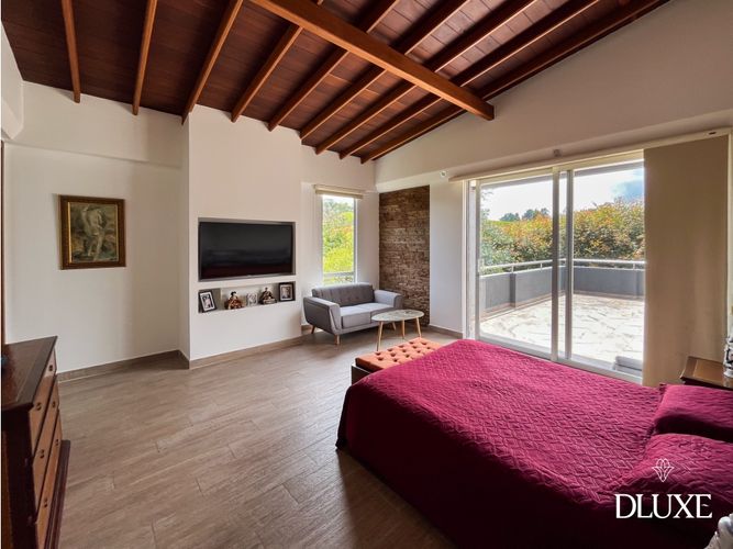 Casa de 5 alcobas en venta en Las Palmas, Medellín, 607 m² · foto 18 de 24
