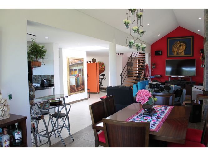 Casa de 3 alcobas en venta en Canelon Centro, Chía, 219 m² · foto 5 de 24