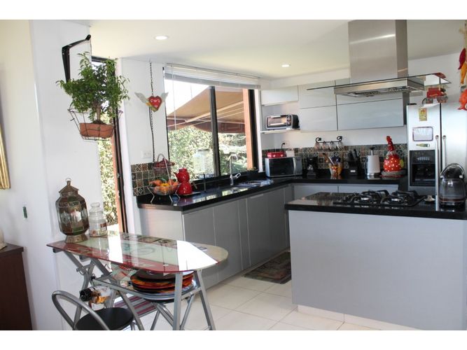 Casa de 3 alcobas en venta en Canelon Centro, Chía, 219 m² · foto 9 de 24
