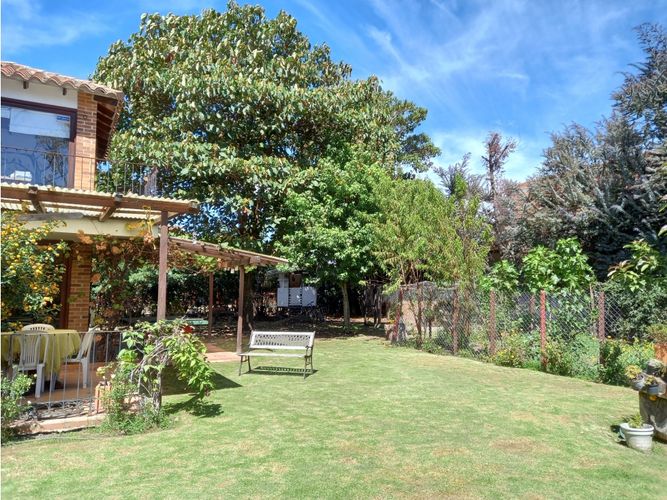 Casa de 5 alcobas en venta en Hacienda Samaria, Chía, 220 m² · foto 2 de 23