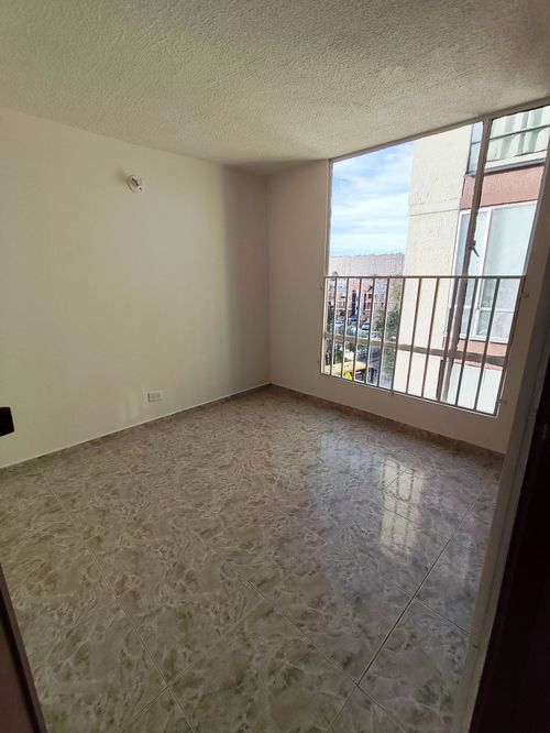 Apartamento de 3 alcobas en venta en Almendros, Bogotá, 47 m² · foto 9 de 11