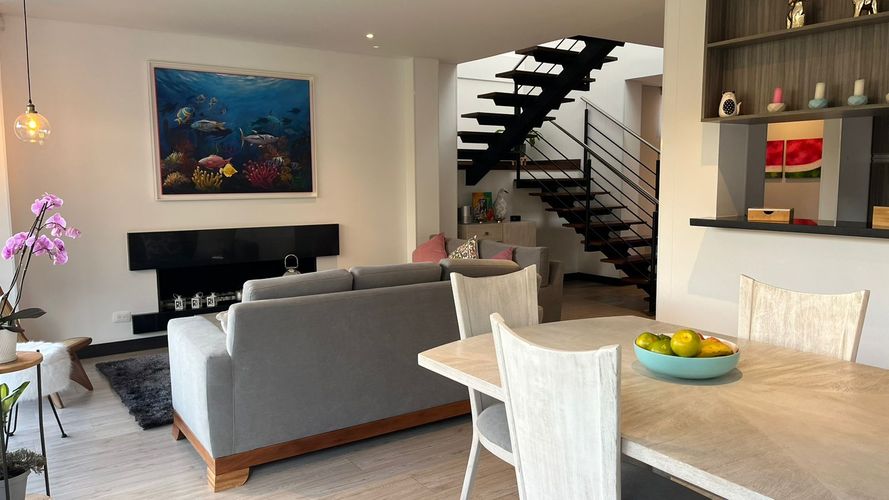 Casa de 3 alcobas en venta en Centro, Cajicá, 188 m² · foto 2 de 11