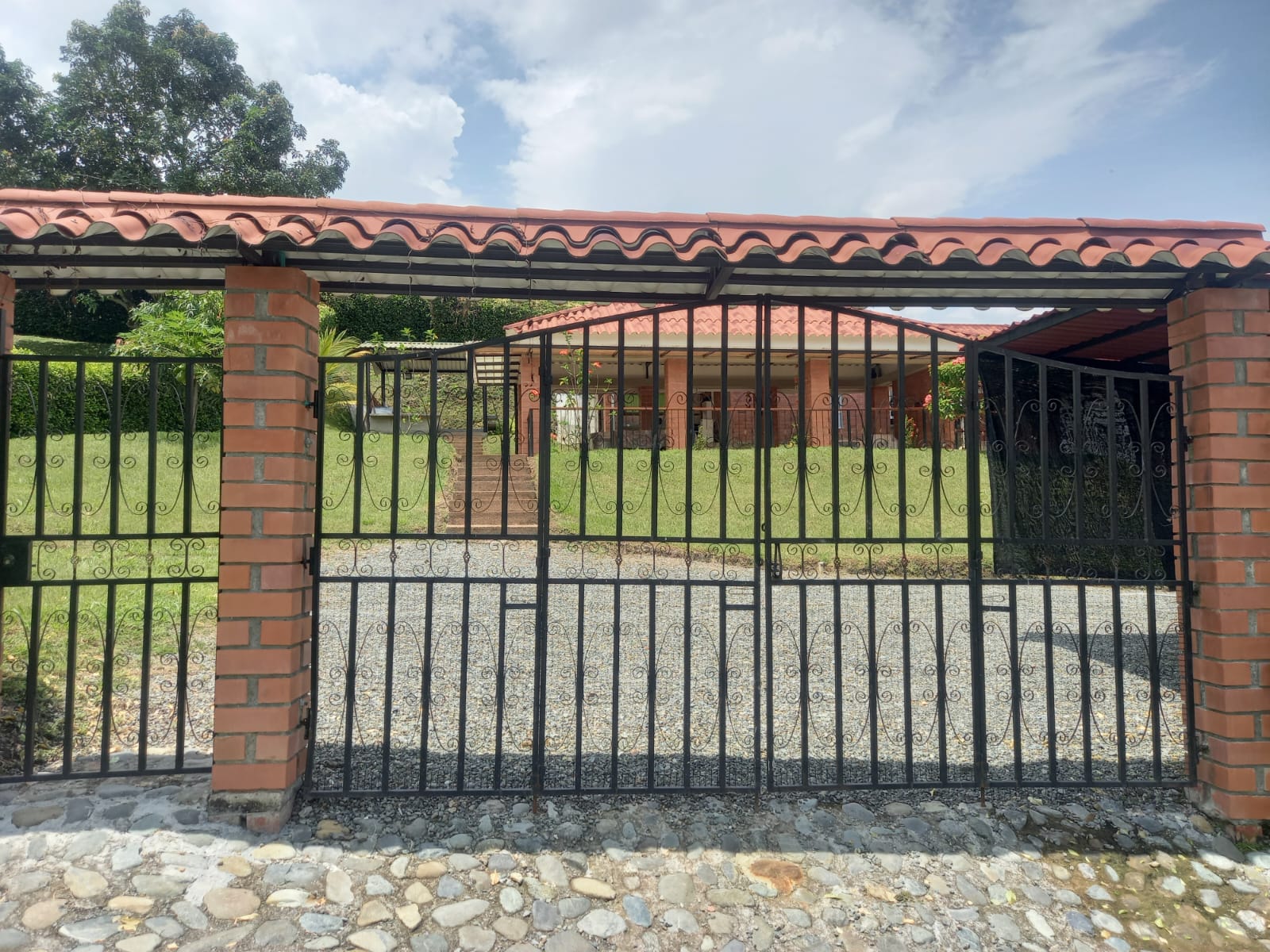 Casa en venta en Kilometro 41, Manizales · foto 4 de 24