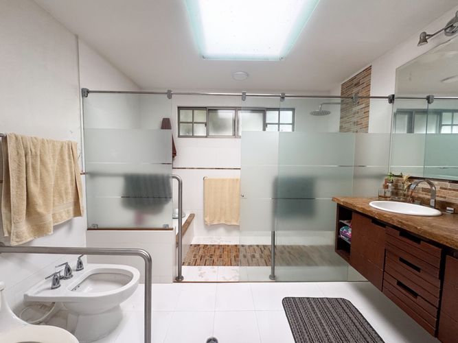 Casa de 4 alcobas en venta en La Españolita, Piedecuesta · foto 10 de 16