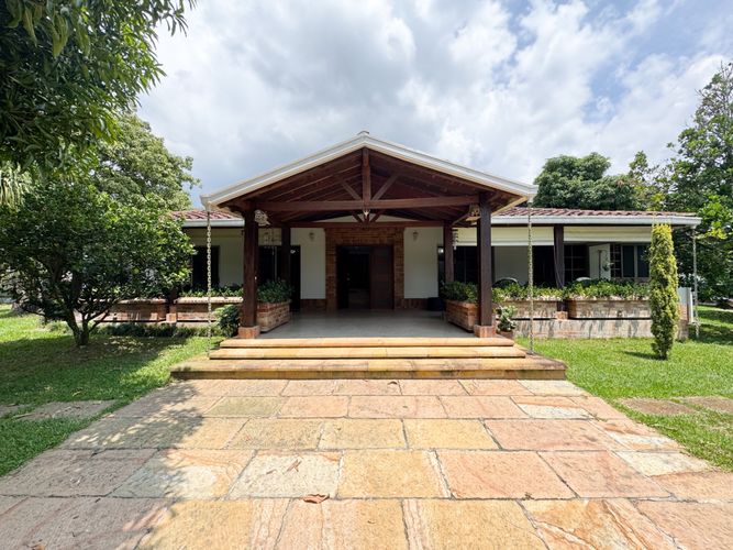 Casa de 4 alcobas en venta en La Españolita, Piedecuesta · foto 16 de 16