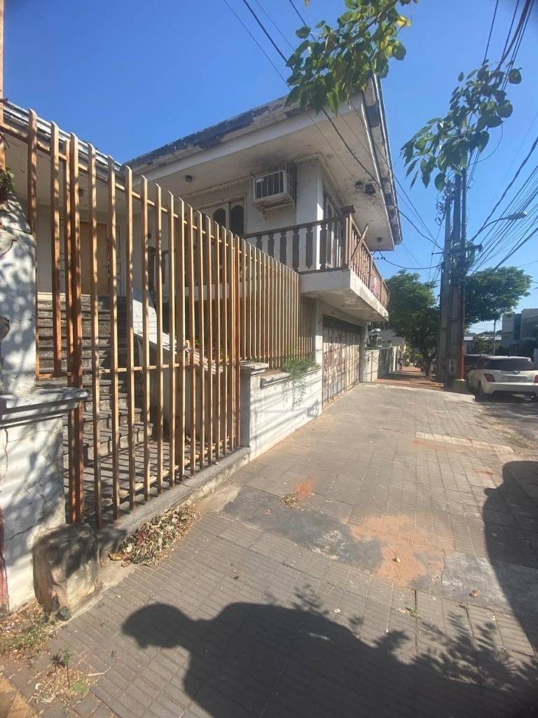 VENDO TERRENO CON CASA EN BARRIO JARA SOBRE LA CALLE PITIANTUTA, ASUNCION — foto 2