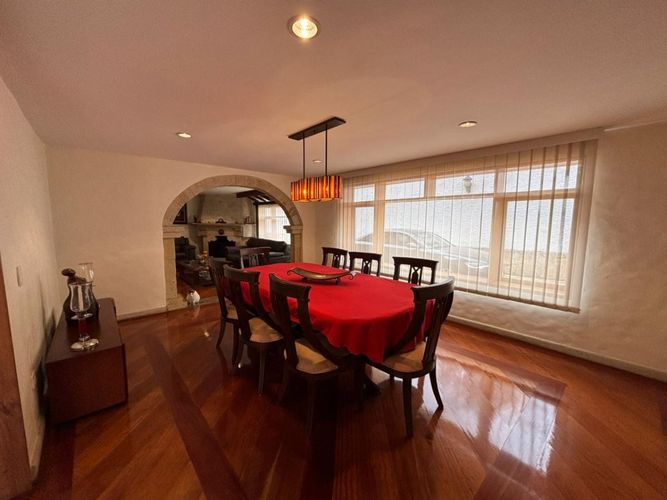 Casa de 5 alcobas en venta en Cerros De Suba, Bogotá, 514 m² · foto 9 de 24