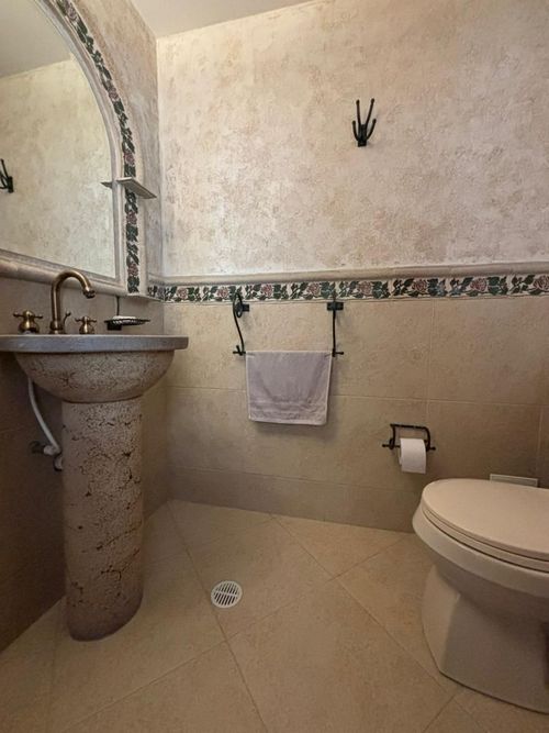 Casa de 5 alcobas en venta en Cerros De Suba, Bogotá, 514 m² · foto 11 de 24