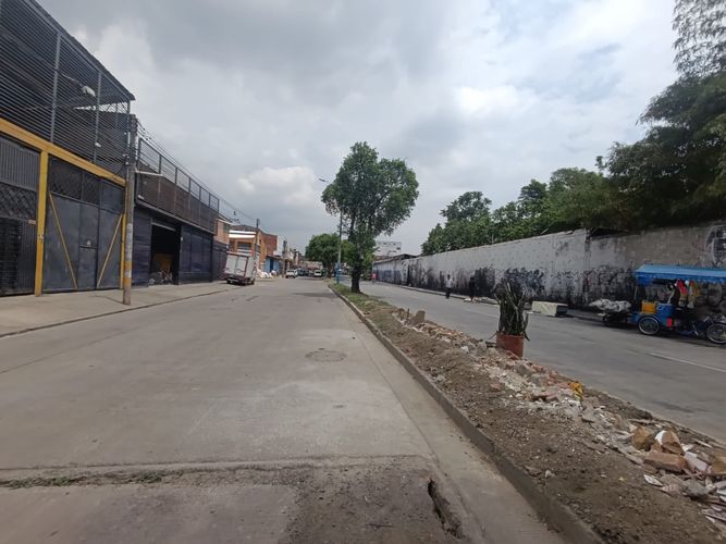 Bodega en venta en Bretaña, Cali, 192 m² · foto 3 de 7