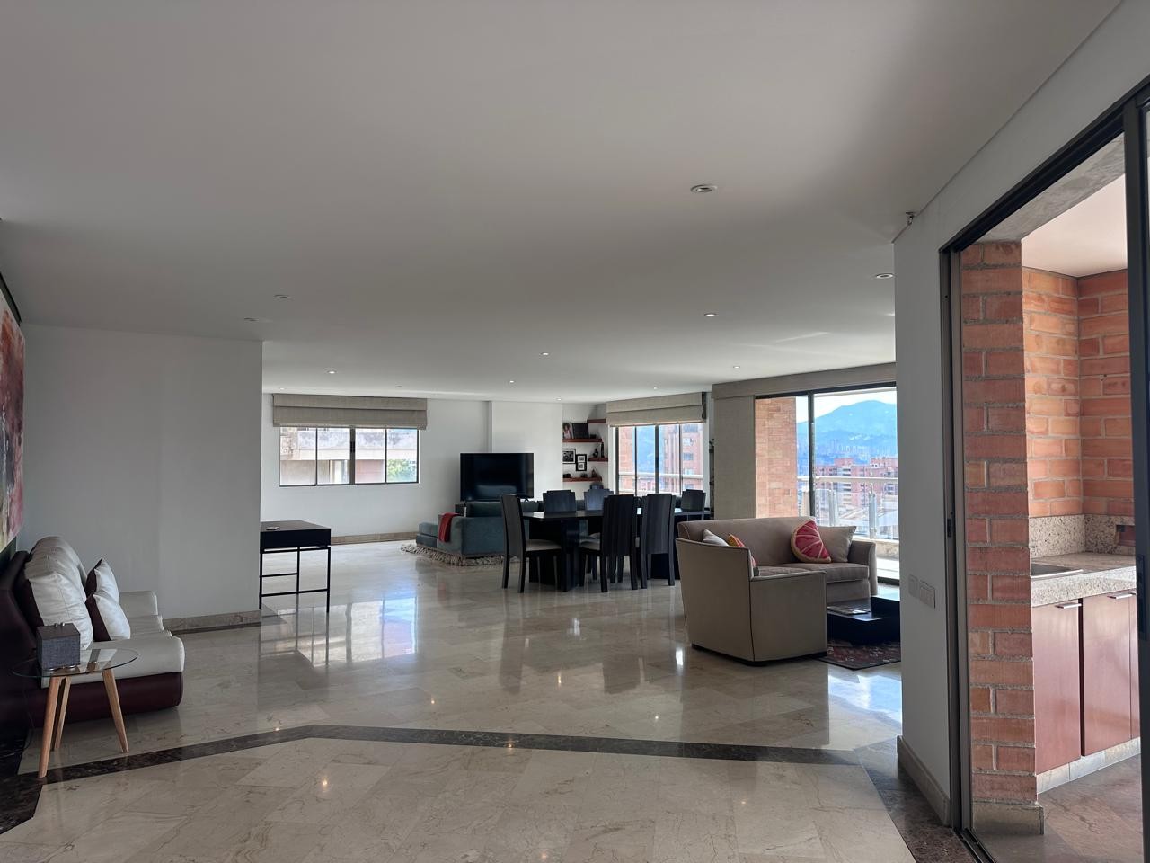 Apartamento en arriendo en El Poblado, Medellín · foto 8 de 20