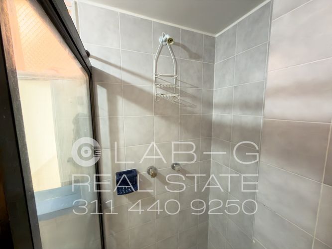 Apartamento de 3 alcobas en venta en Quinta Paredes, Bogotá, 70 m² · foto 23 de 24