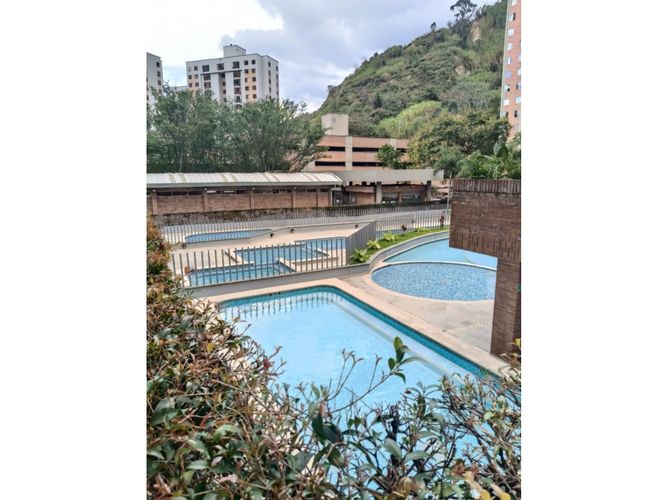 Apartamento de 3 alcobas en venta en Hato Viejo, Bello, 61 m² · foto 2 de 14