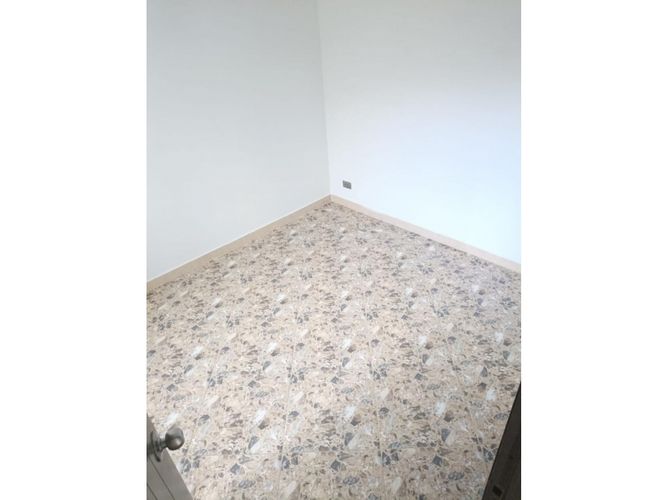 Apartamento de 3 alcobas en venta en Hato Viejo, Bello, 61 m² · foto 11 de 14