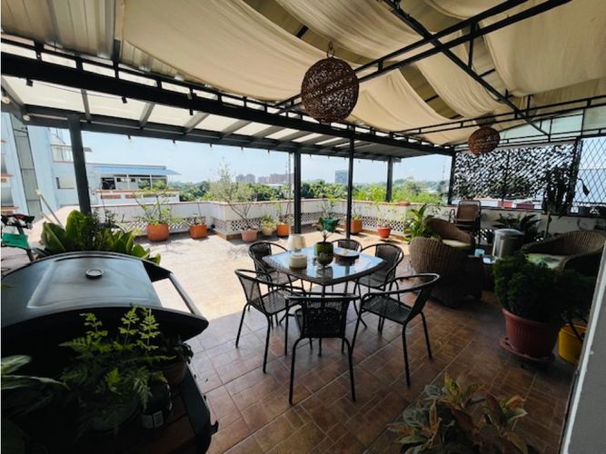Apartamento de 3 alcobas en venta en El Refugio, Cali, 98 m² · foto 17 de 18