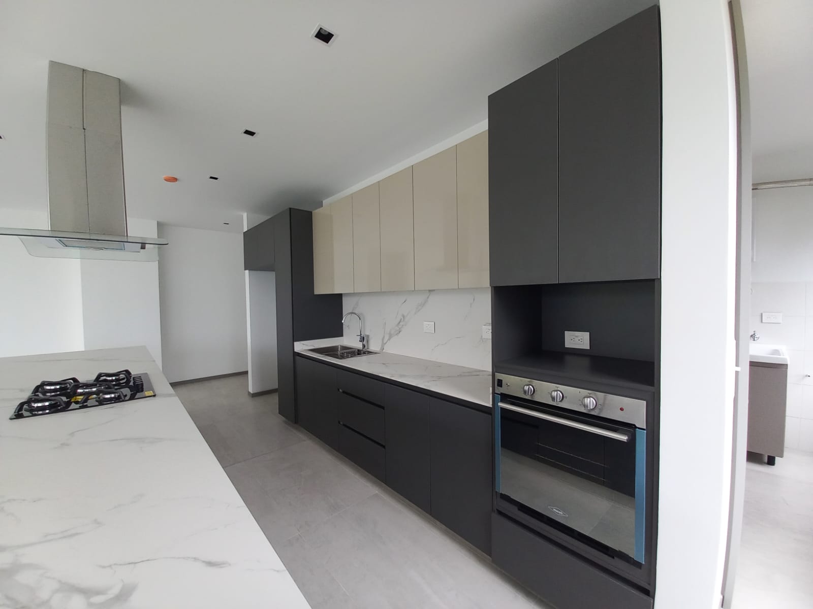 Apartamento en venta en Pinares, Pereira · foto 5 de 23