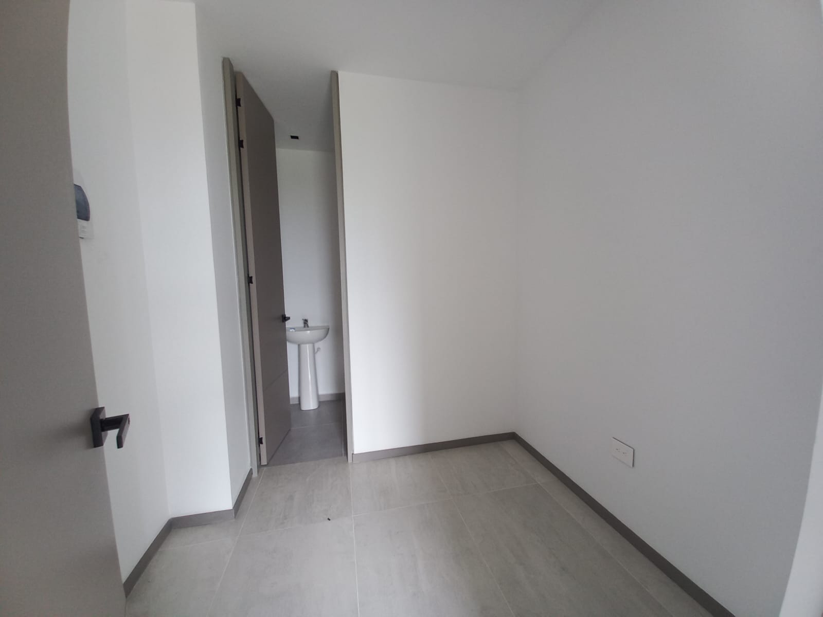 Apartamento en venta en Pinares, Pereira · foto 6 de 23