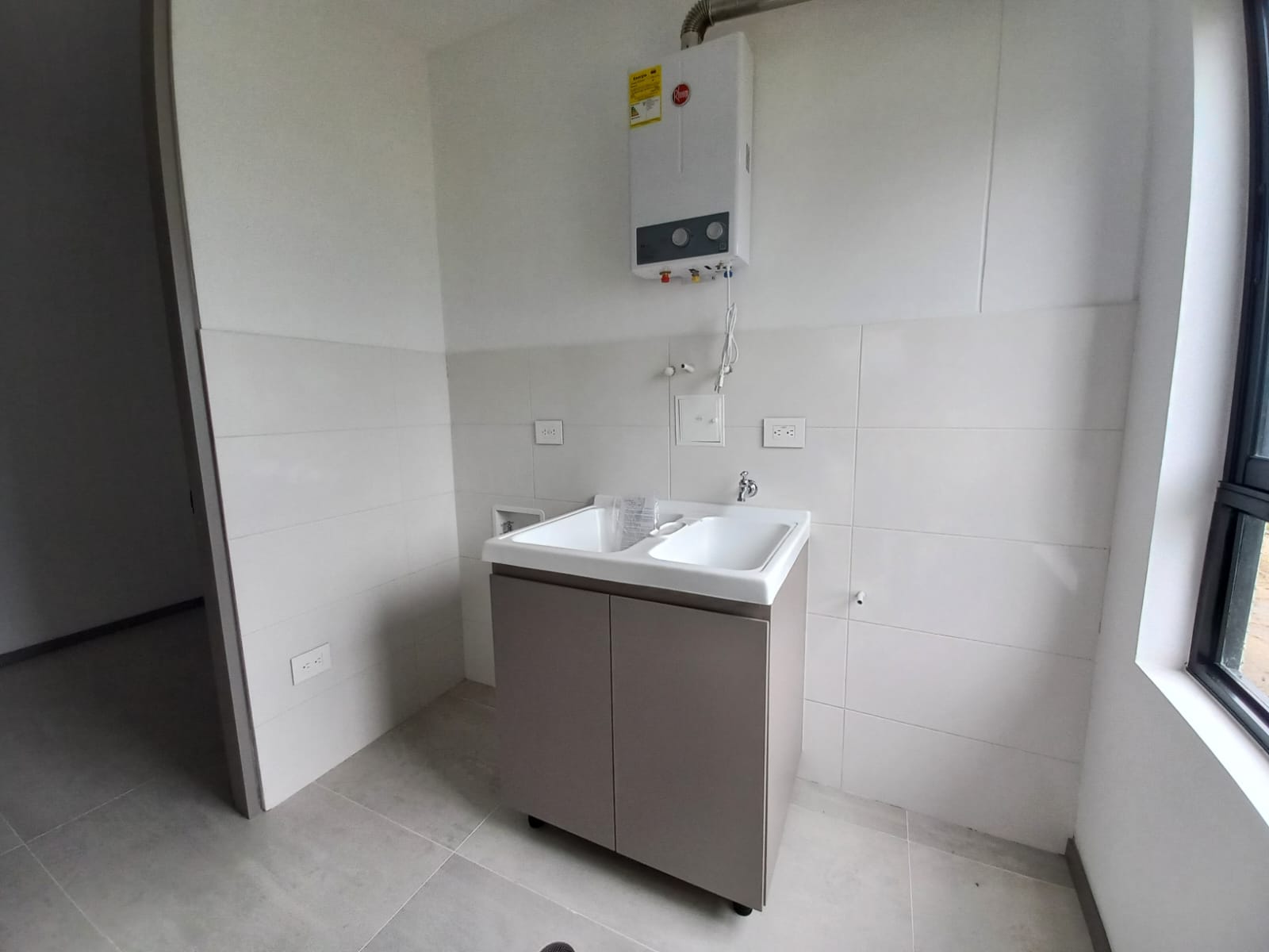 Apartamento en venta en Pinares, Pereira · foto 8 de 23