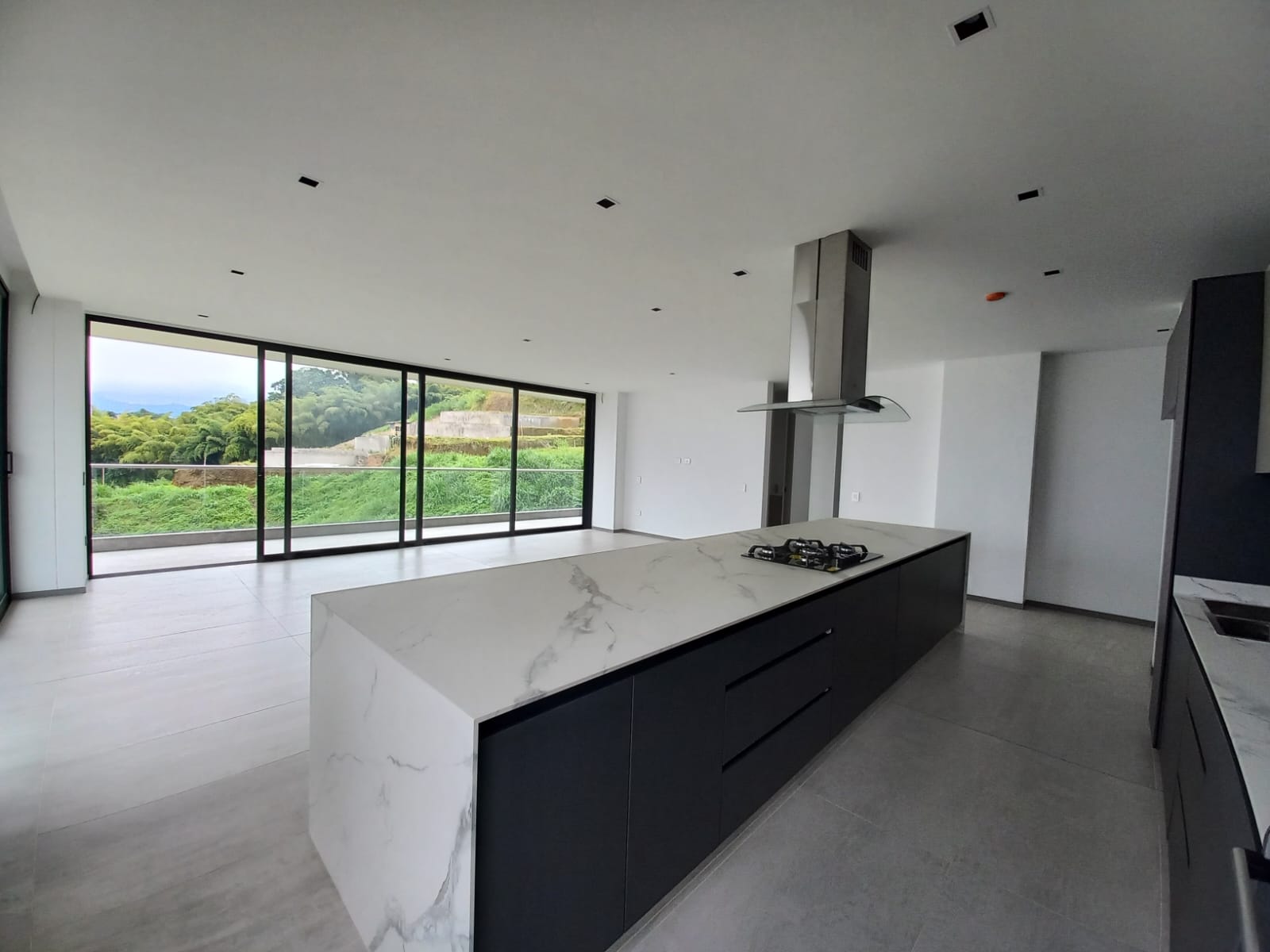 Apartamento en venta en Pinares, Pereira · foto 12 de 23