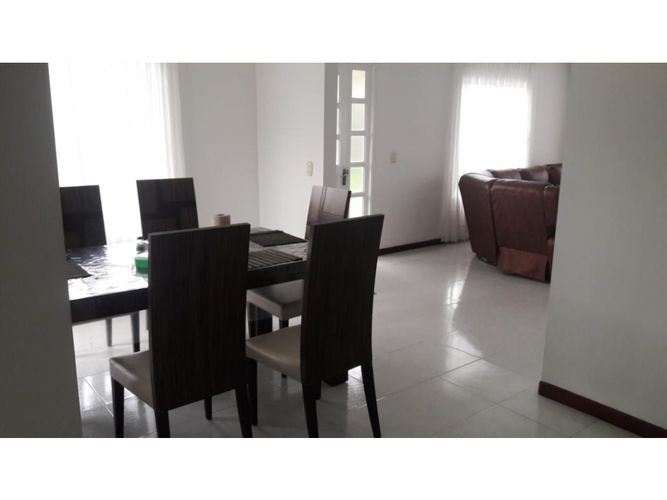Casa de 4 alcobas en venta en Sector Parque Valencia, Armenia, 260 m² · foto 4 de 7