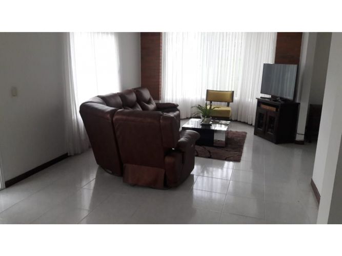 Casa de 4 alcobas en venta en Sector Parque Valencia, Armenia, 260 m² · foto 6 de 7
