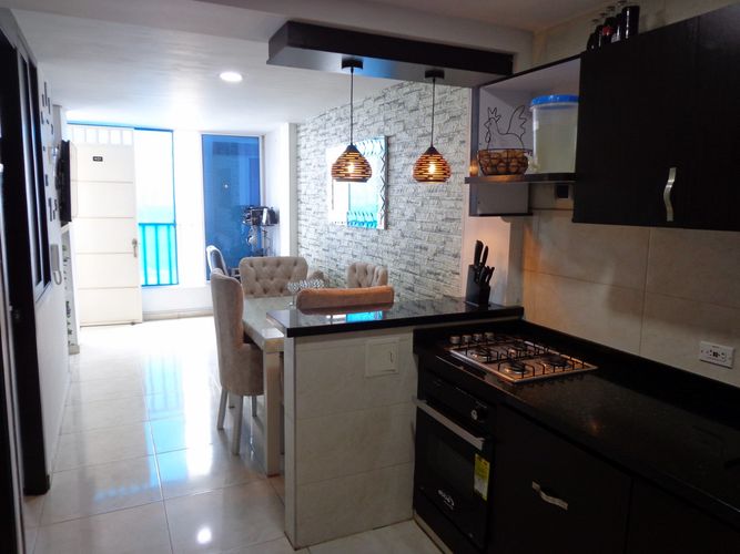 Apartamento de 3 alcobas en venta en Puerto Madero, Girón, 78 m² · foto 5 de 19