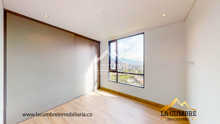 Apartamento de 3 alcobas en venta en Altos Del Poblado, Medellín, 140 m² · foto 8 de 12