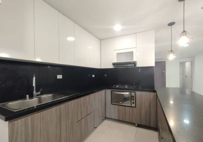 Apartamento de 3 alcobas en arriendo en El Poblado, Envigado, 115 m² · foto 5 de 20