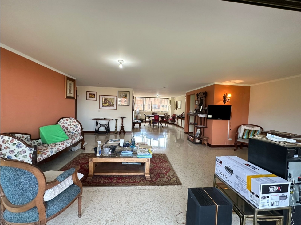 Apartment for sale in El tesoro, Medellín 2