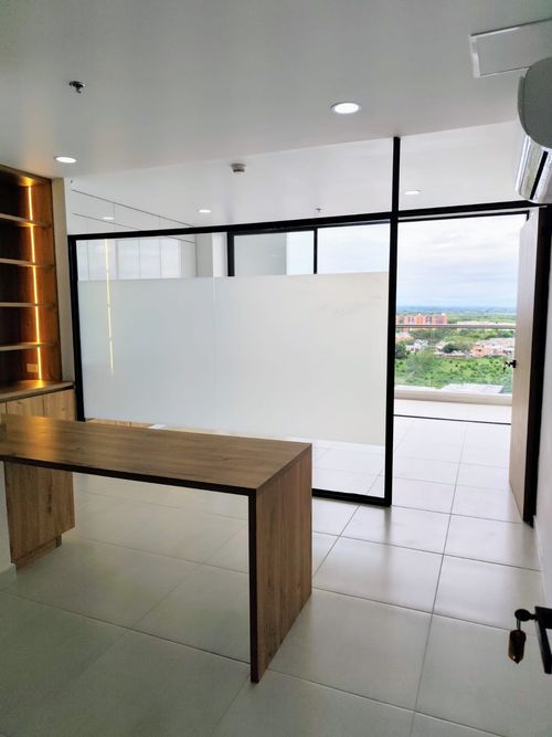 Consultorio en venta en Cerritos, Pereira, 37 m² · foto 2 de 13